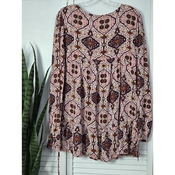 Altar'd State Pink Boho Pleated Front V-Neck Tie Long Sleeve Blouse Size Medium - Picture 7 of 7